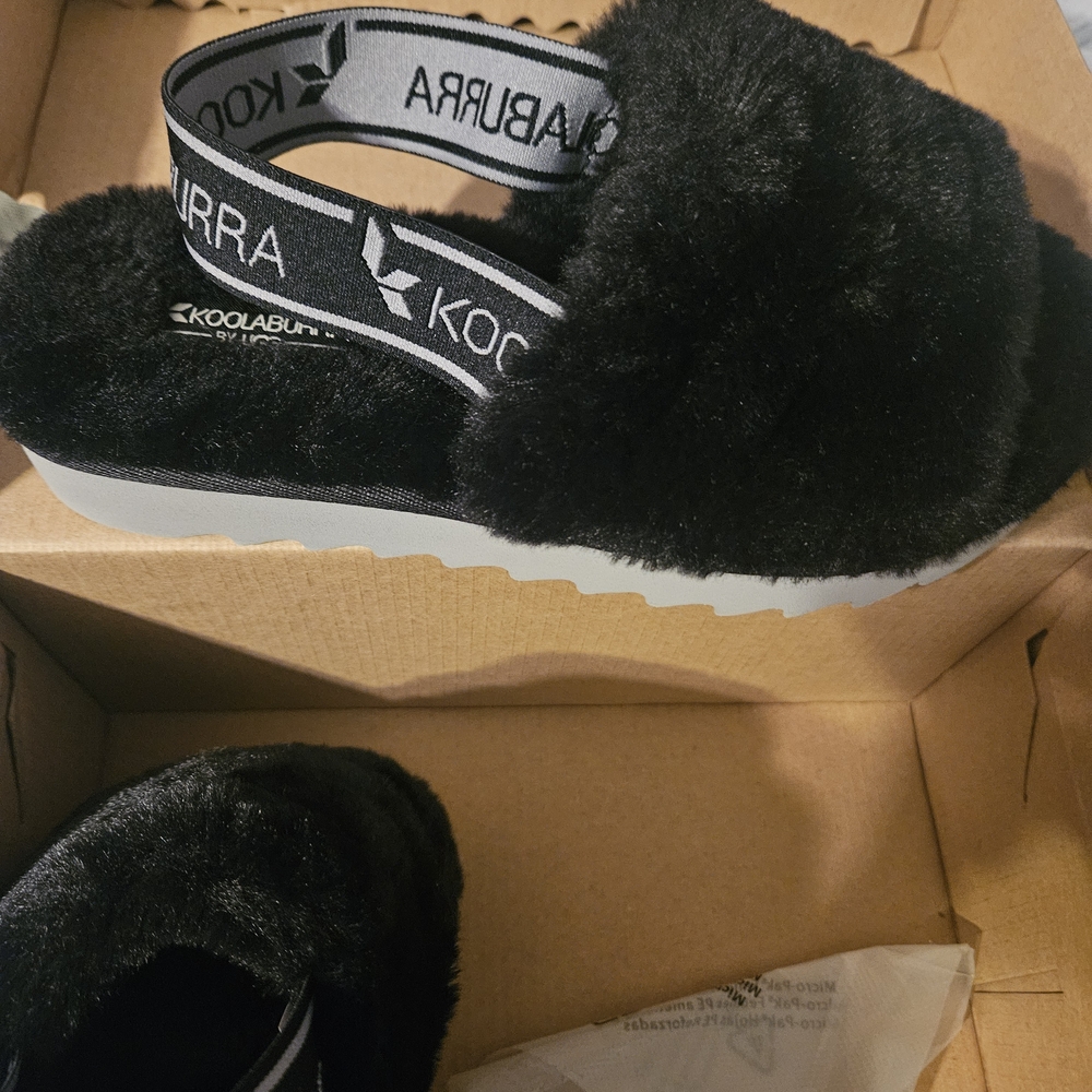 Koolaburra Black Fuzzy Women's Slippers